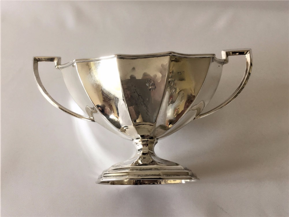 A handsome Edwardian twin handled silver bowl. View IV