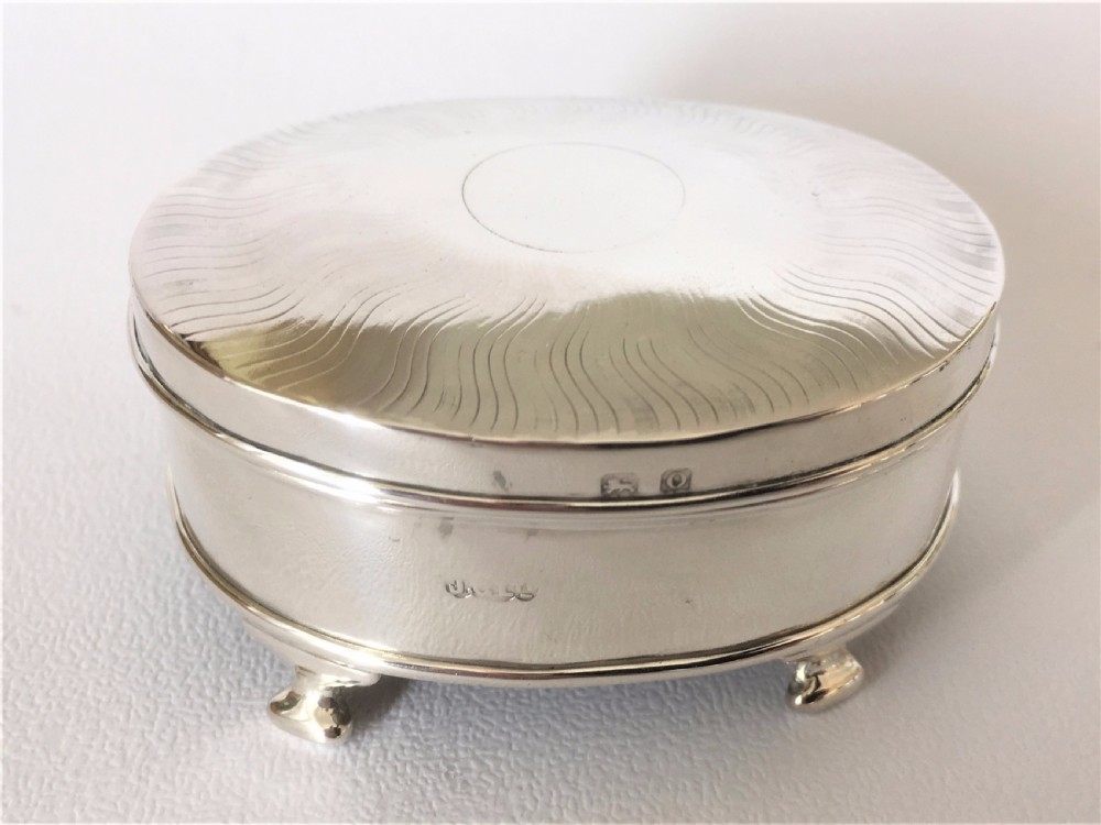 A charming George V silver trinket box
