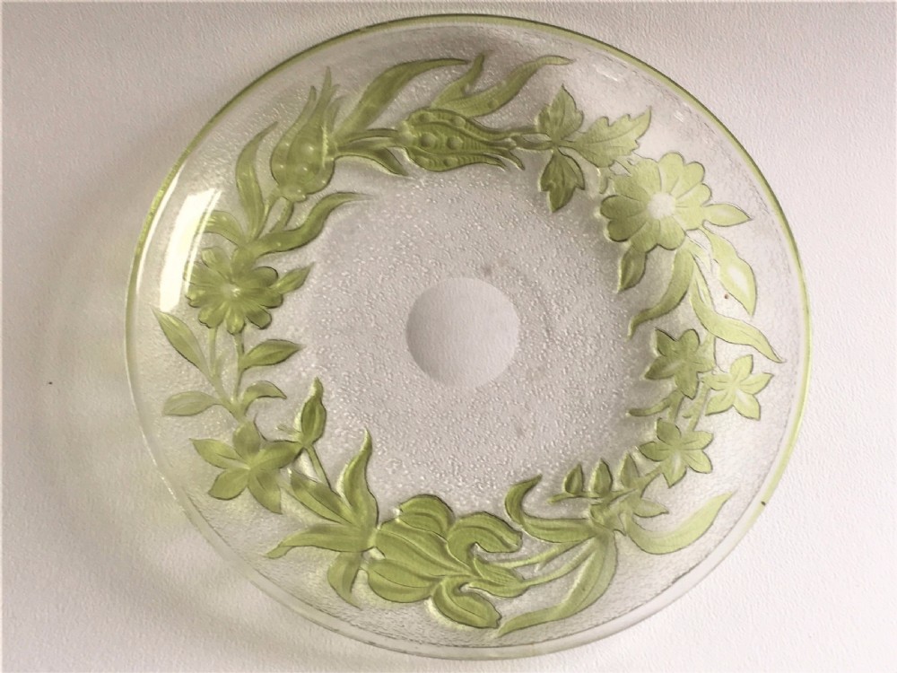 A superb St. Louis acid etched dish