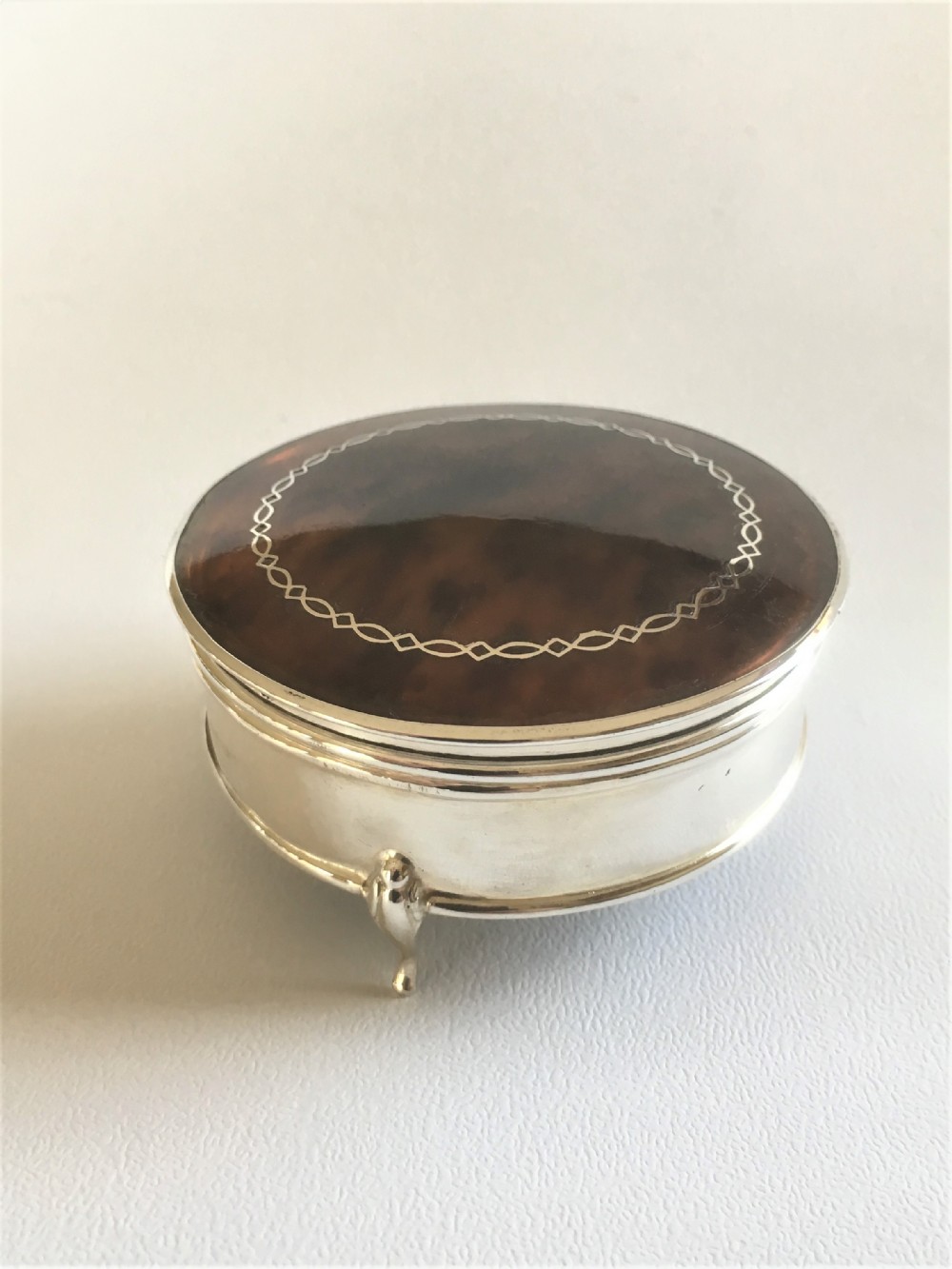 A George V silver & tortoiseshell trinket box