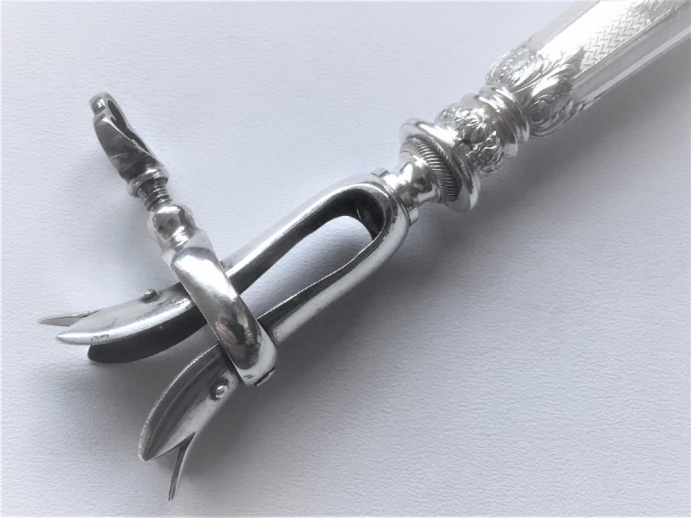 A superb French silver manche a gigot d'agneau View III