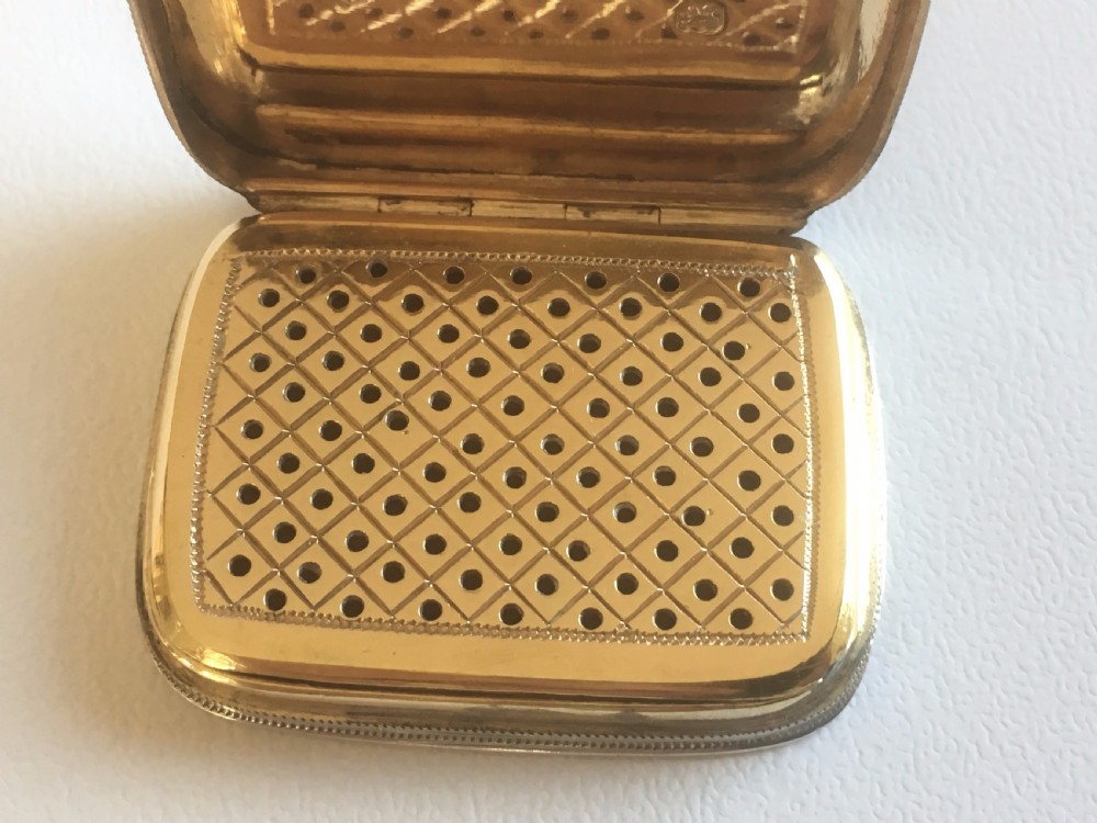 An outstanding silver gilt Georgian vinaigrette View IV