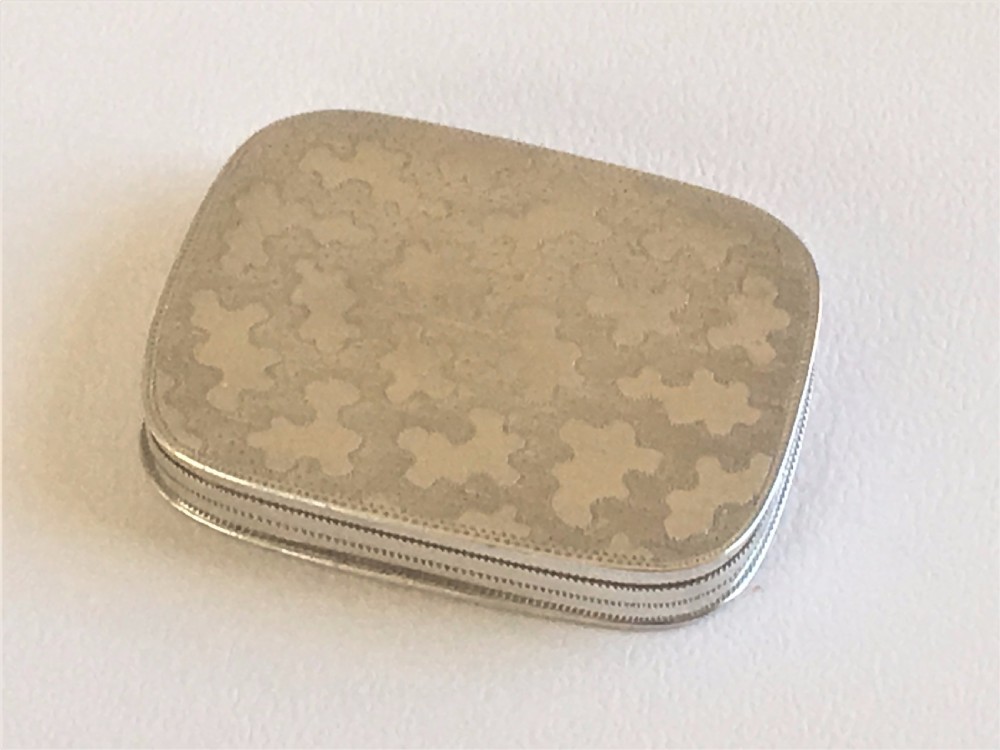 An outstanding silver gilt Georgian vinaigrette View X