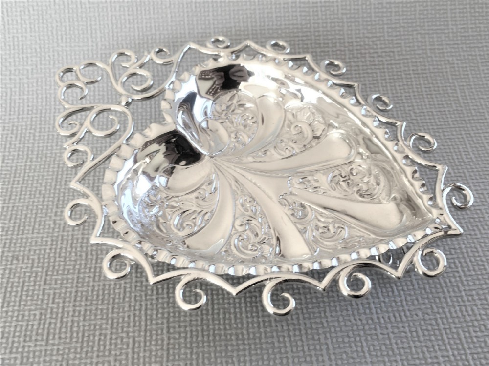 A gorgeous Victorian heart shaped silver trinket dish View II