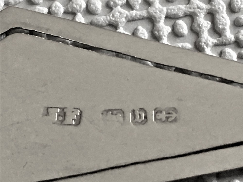 A Victorian novelty silver trowel bookmark View III