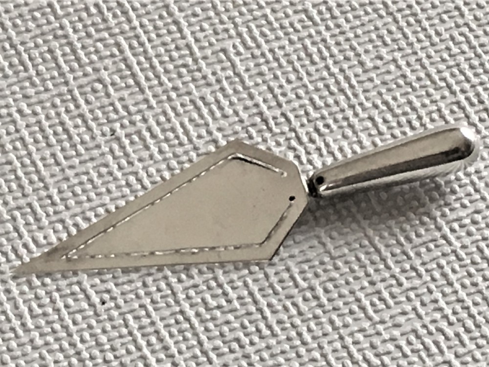 A Victorian novelty silver trowel bookmark View IV