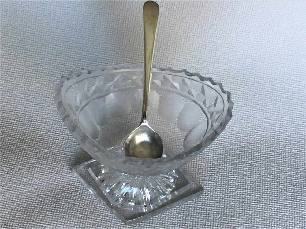 A late 18th Century boat salt & silver spoon View X