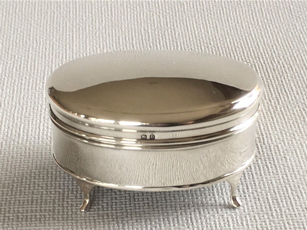 A charming oval silver trinket box View II