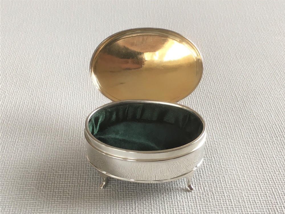 A charming oval silver trinket box View VI