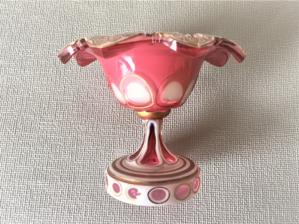 A gorgeous Bohemian overlay white & cranberry salt tub View VI