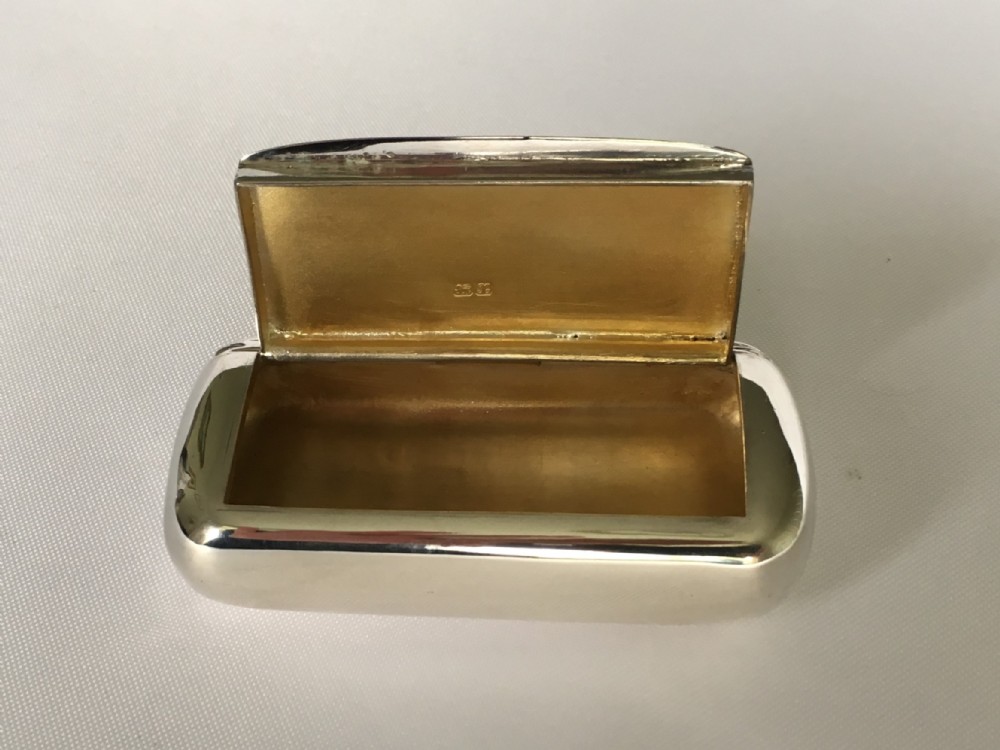 A handsome Chester silver gilt snuff box