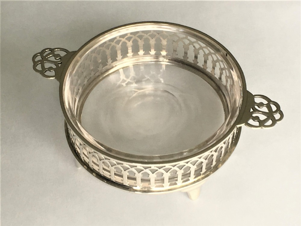 A pierced Chester silver George V butter dish View IX