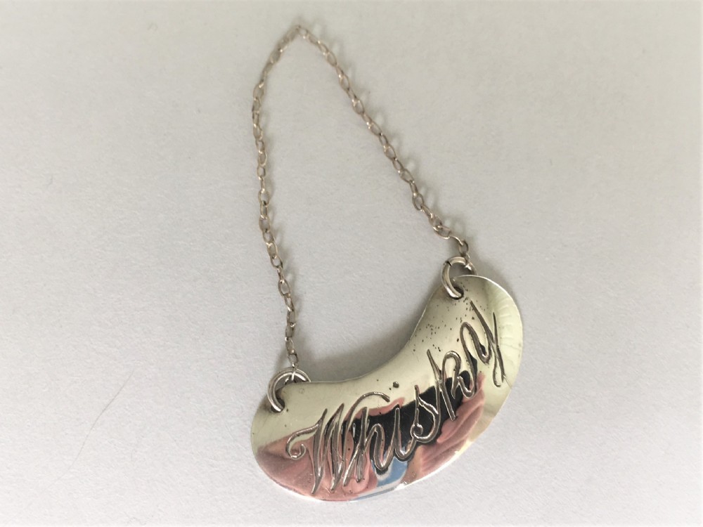 A delightful silver mounted Whisky tot or chotopeg View VIII