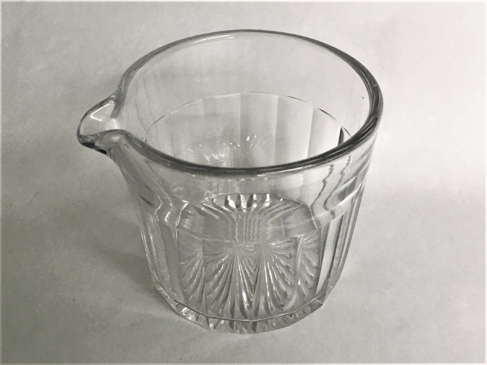 A rare single lipped wine rinser