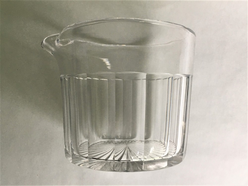 A rare single lipped wine rinser View III