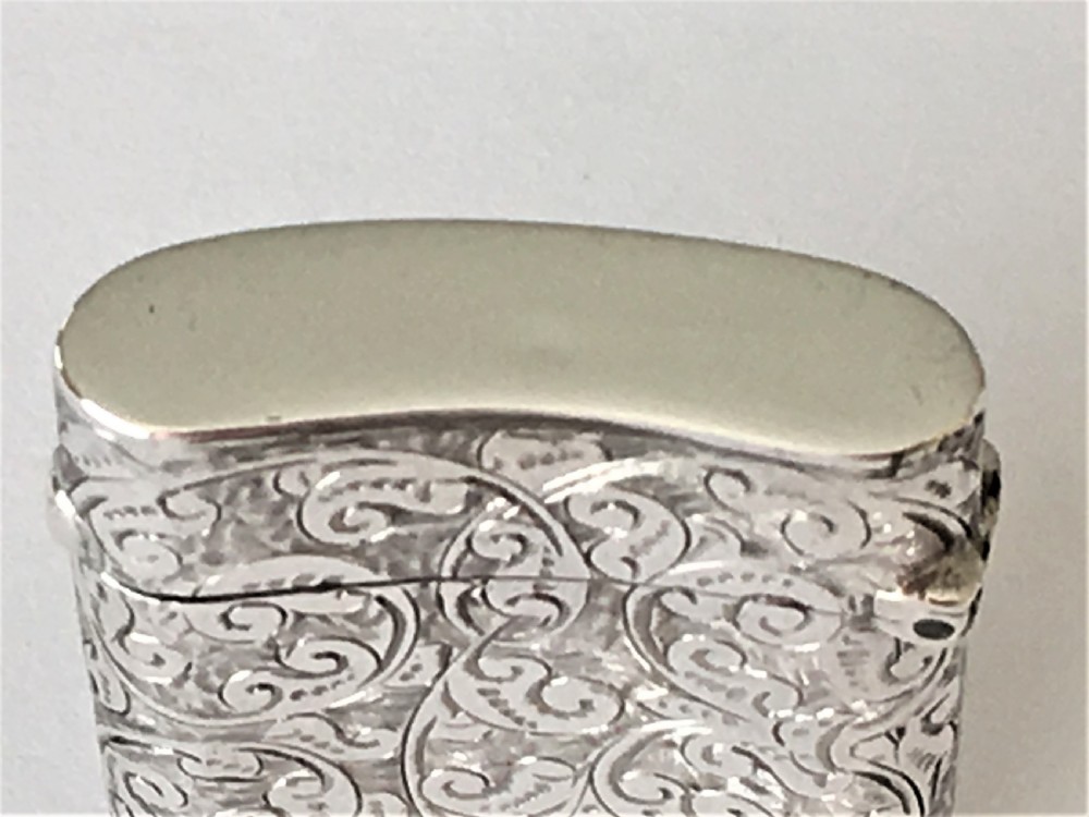 An unusual curved Victorian silver vesta View III