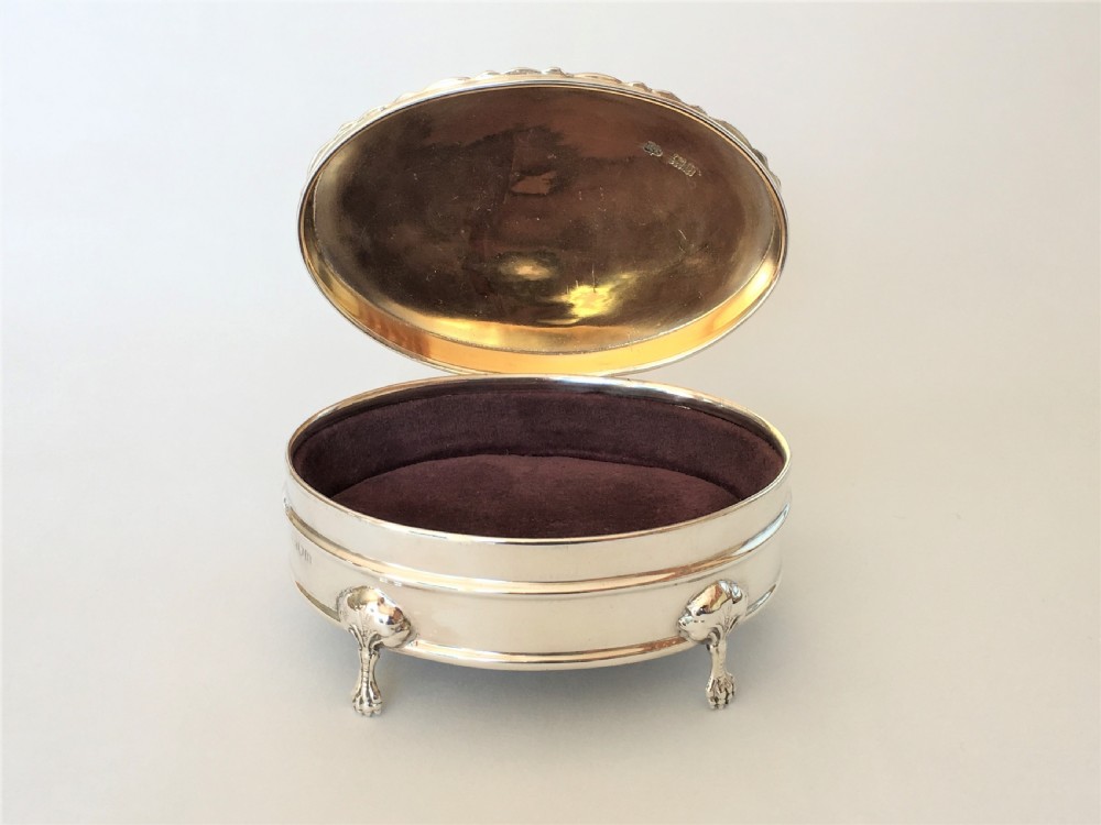 A good quality oval silver trinket box View IV