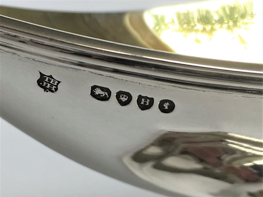 A gorgeous pair of Victorian silver gilt condiment boats View IV