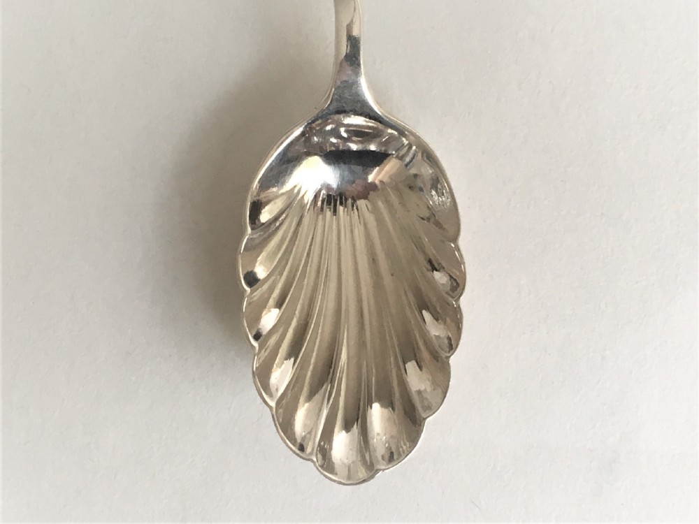 A wonderful set of 6 silver Onslow pattern teaspoons and tongs View IV