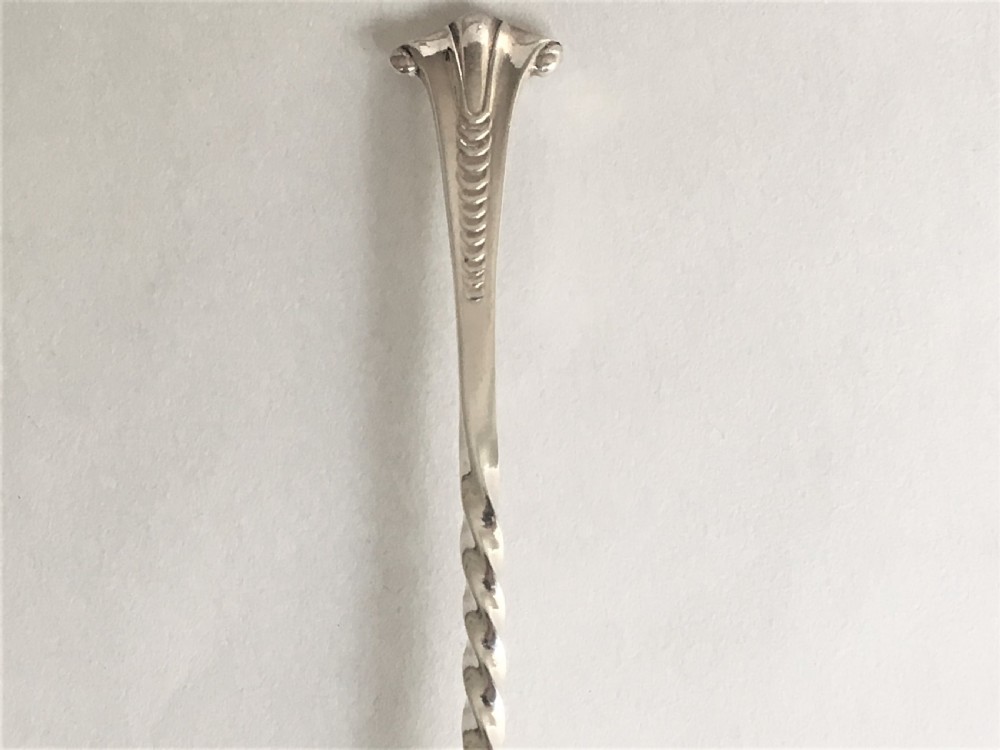 A wonderful set of 6 silver Onslow pattern teaspoons and tongs View V