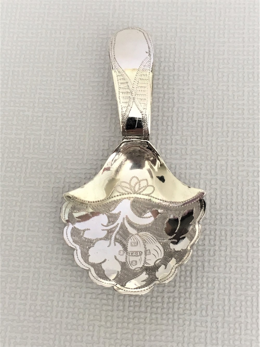 A gorgeous William IV silver caddy spoon View III