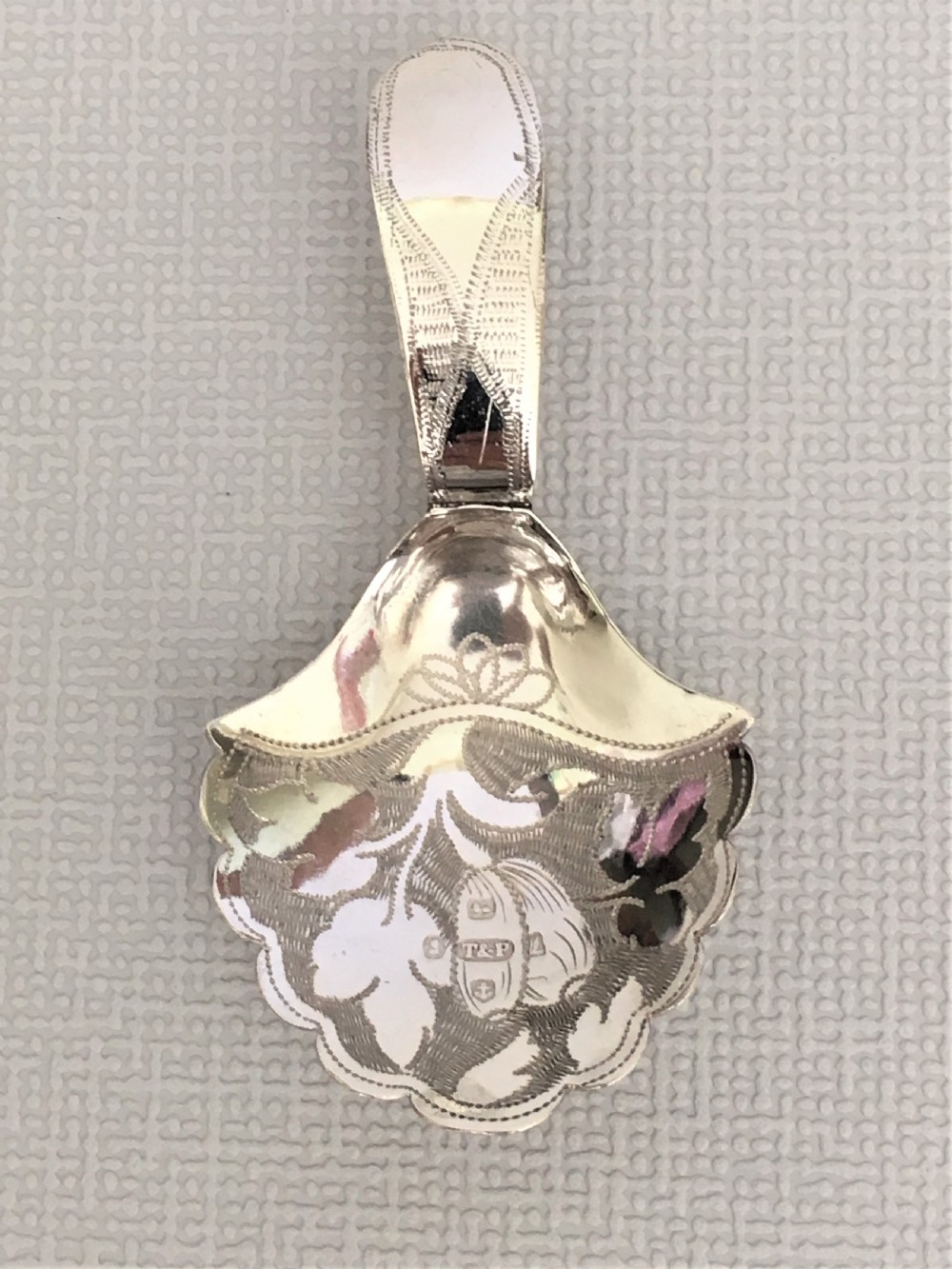 A gorgeous William IV silver caddy spoon View IV