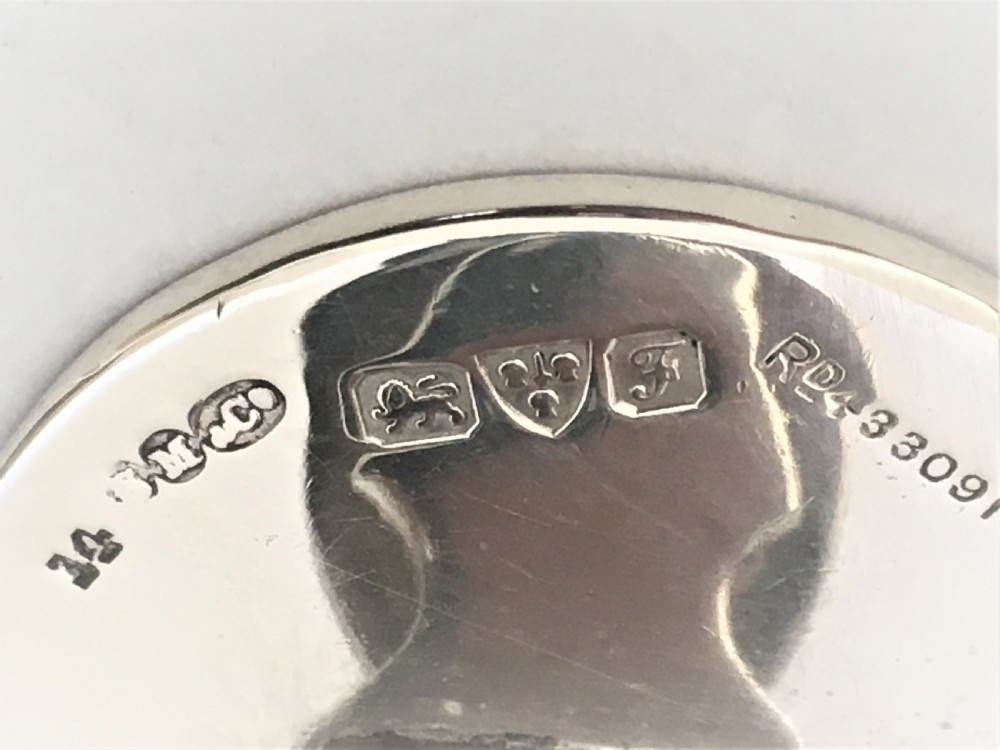 A wonderful Sampson Morden silver owl card/menu holder View IV
