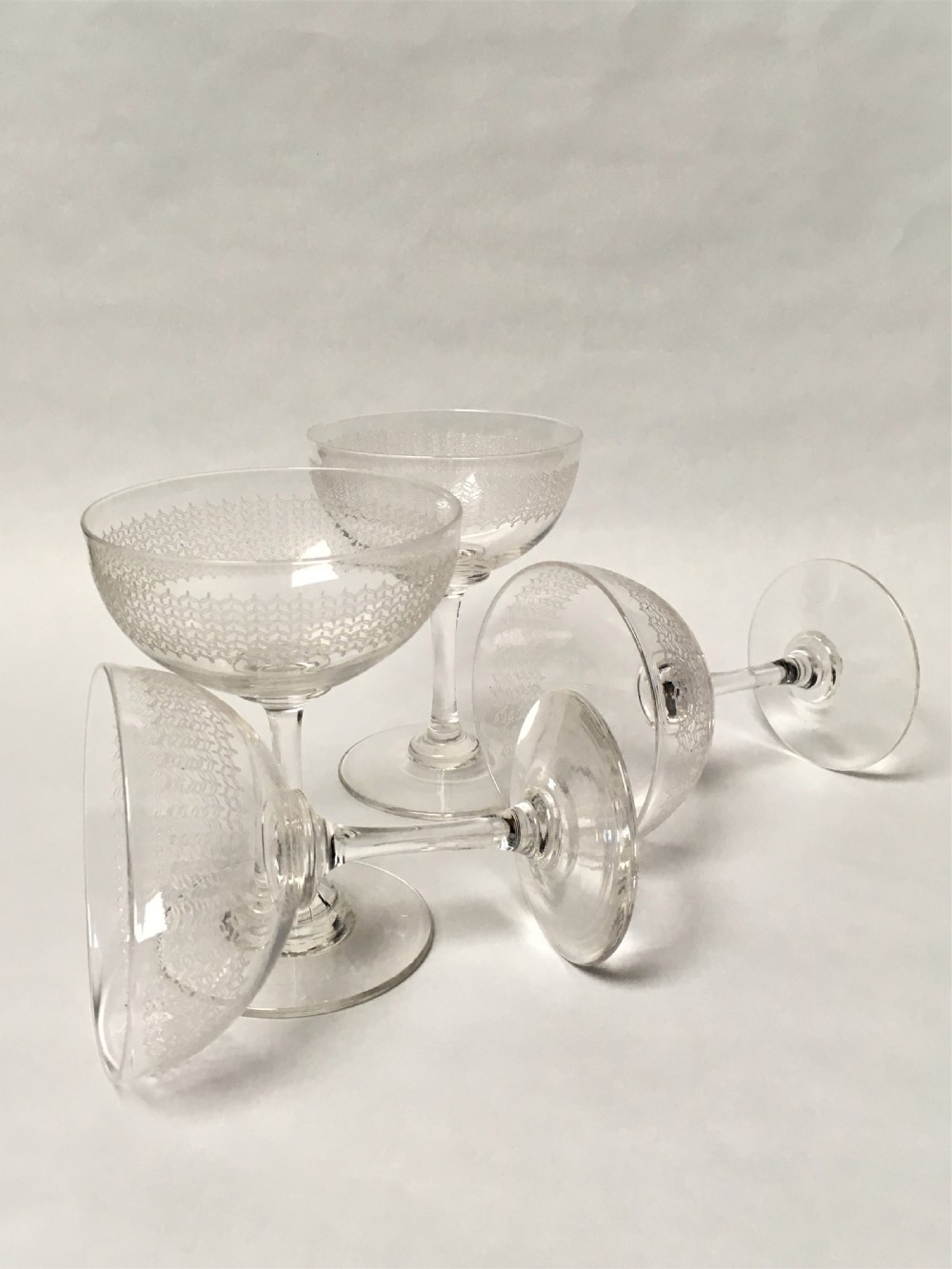 A set of 4 Victorian etched champagne bowls View V