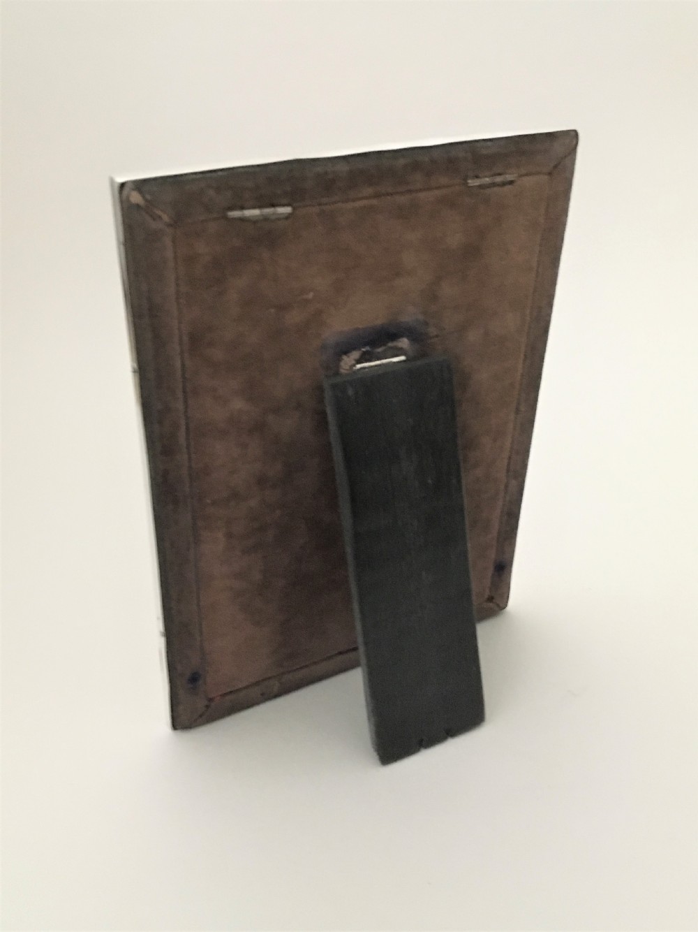A fine portrait/landscape silver photo frame View IV