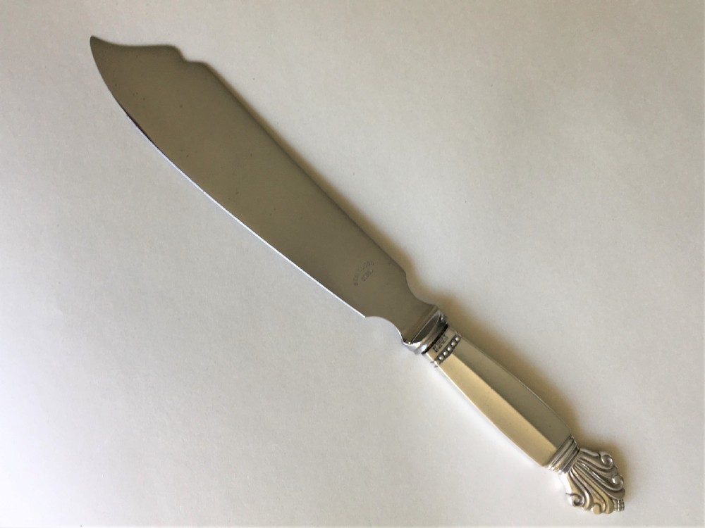 A superb Georg Jensen silver serving slice
