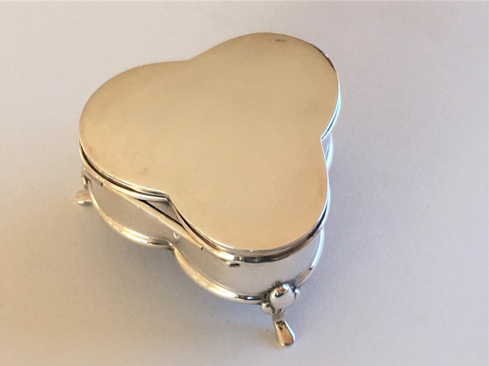A delightful trefoil silver trinket box View II