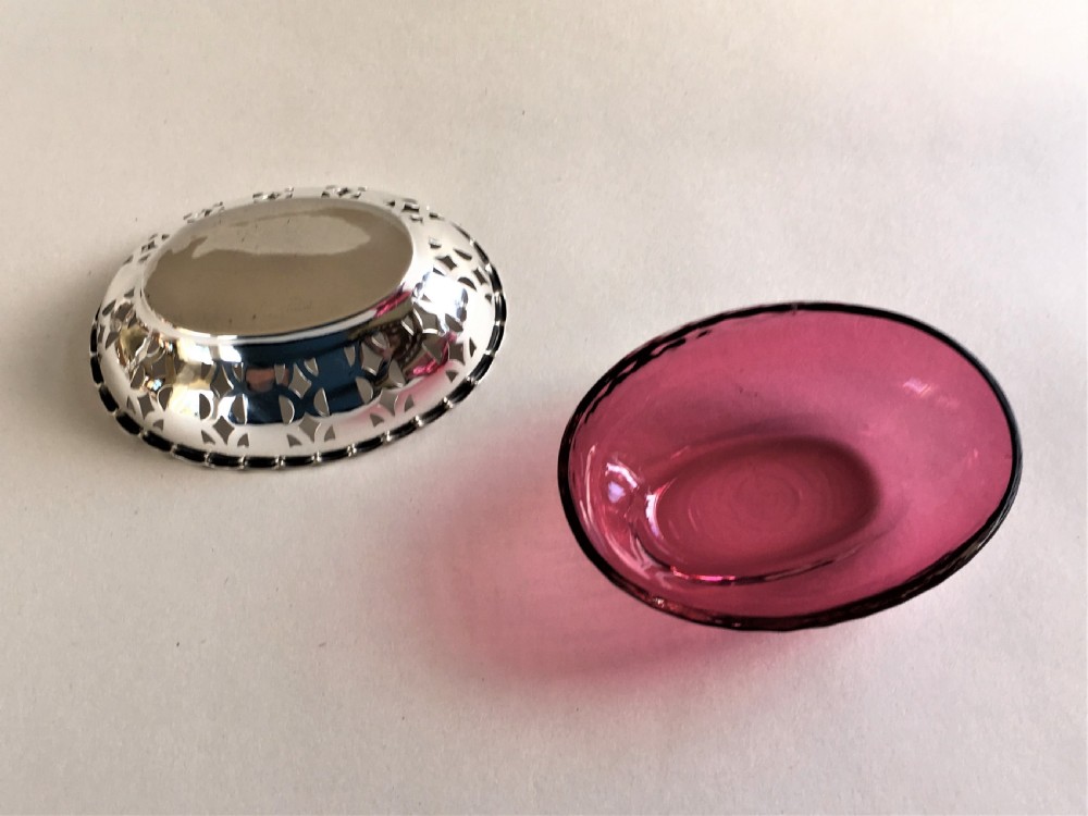 A lovely silver & cranberry dish View IV