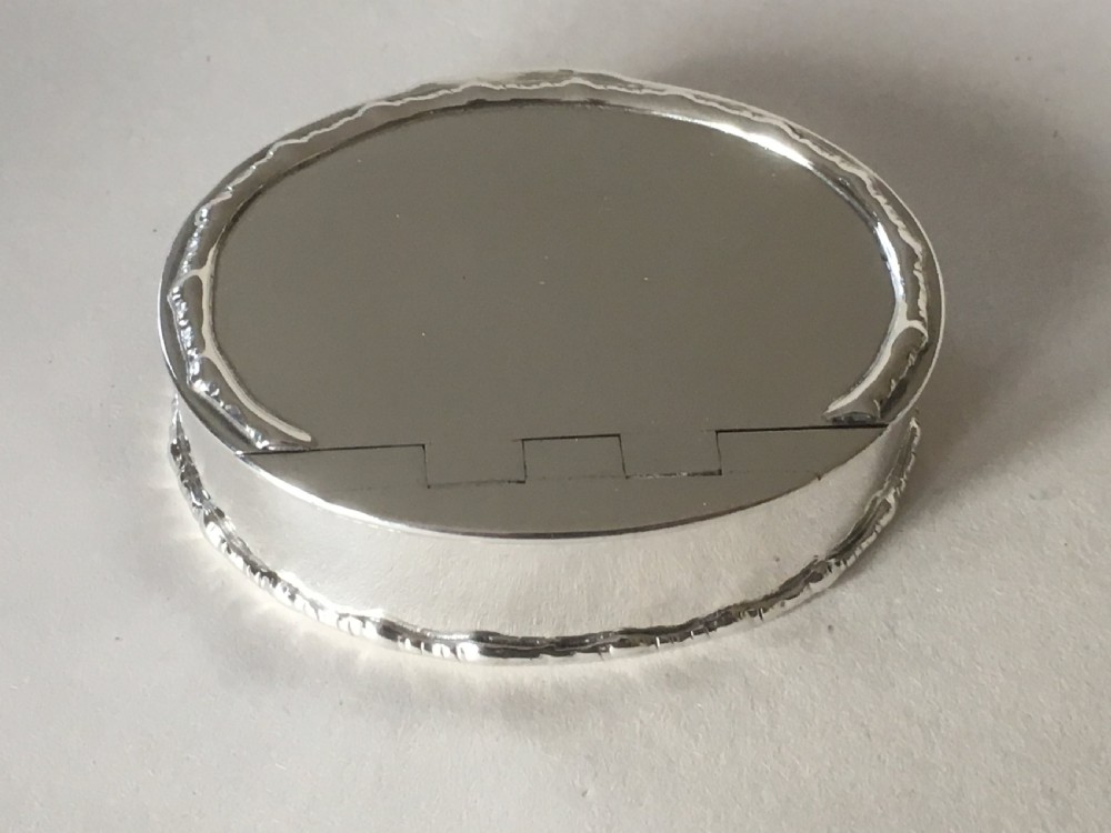 A handsome silver snuff box of superior quality View IV
