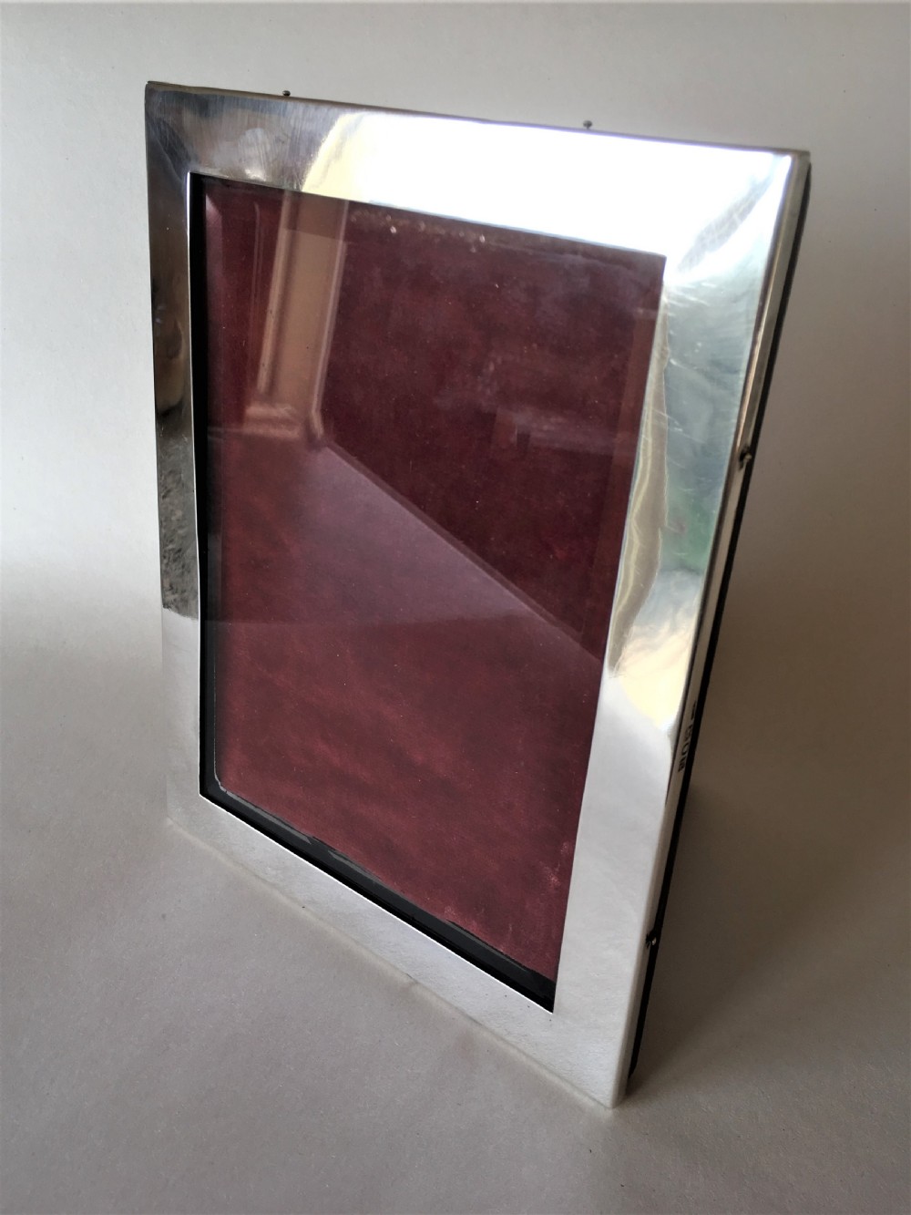 A handsome Edwardian silver photo frame View V