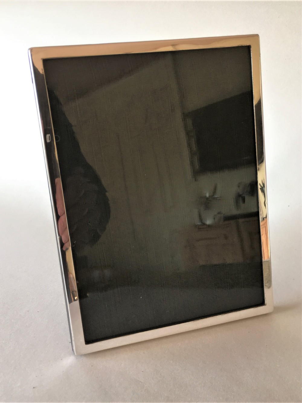 A good rectangular silver photo frame
