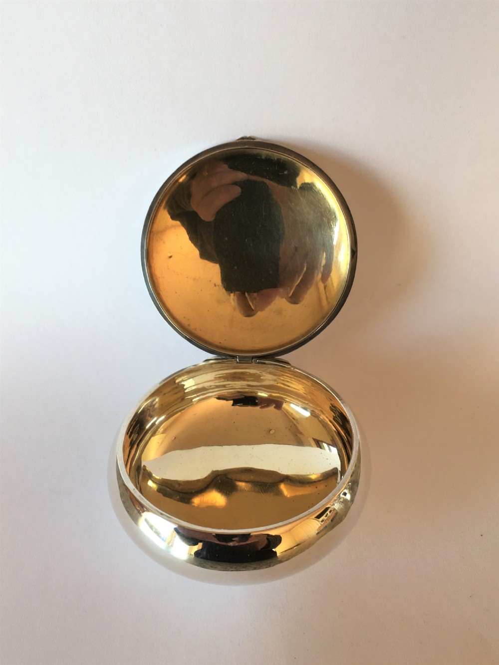 A fabulous Edwardian silver & guilloche enamel box View VI