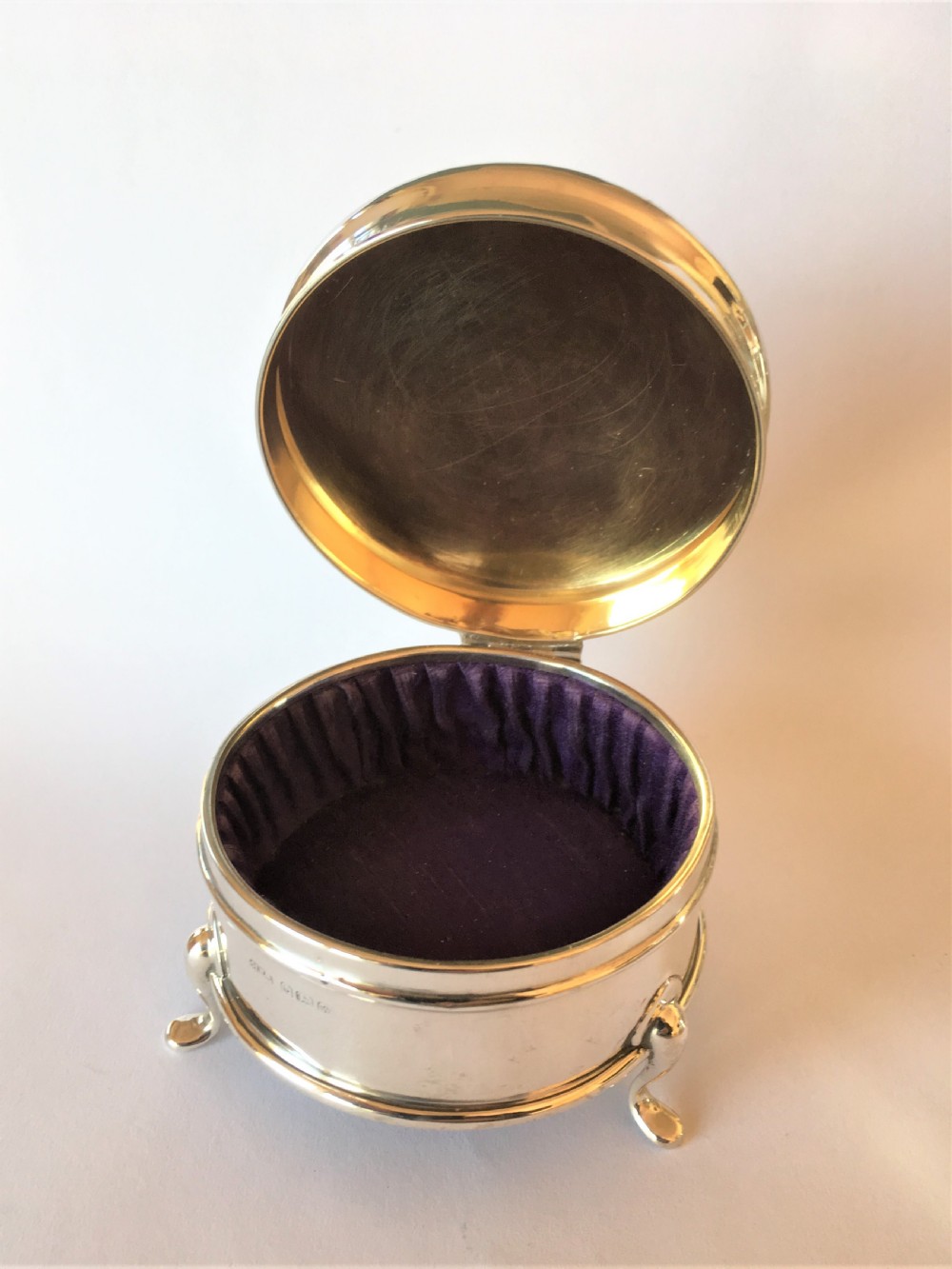 A stylish George V silver trinket box View IV