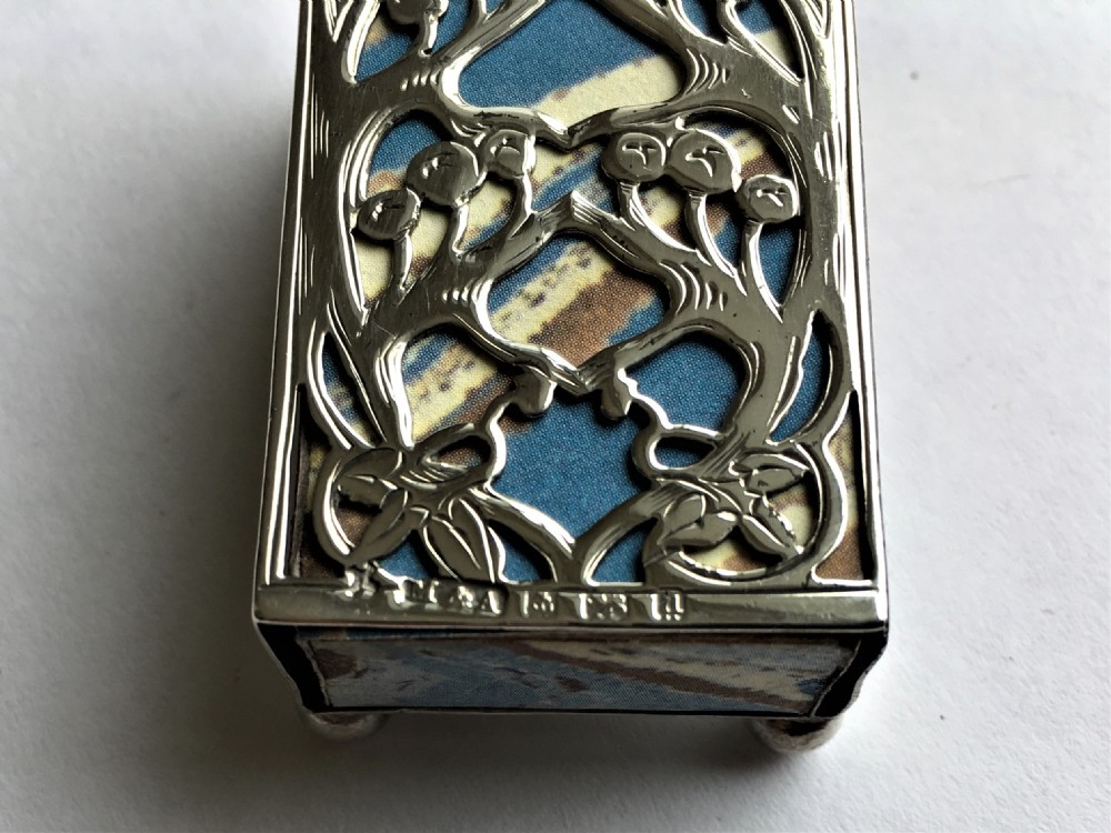 A Victorian Art Nouveau silver match box case View V