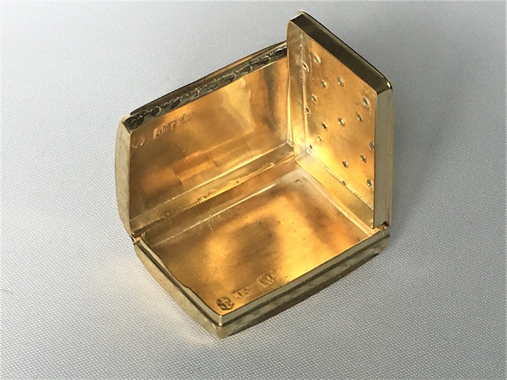 A fabulous early Victorian silver gilt vinaigrette View VIII