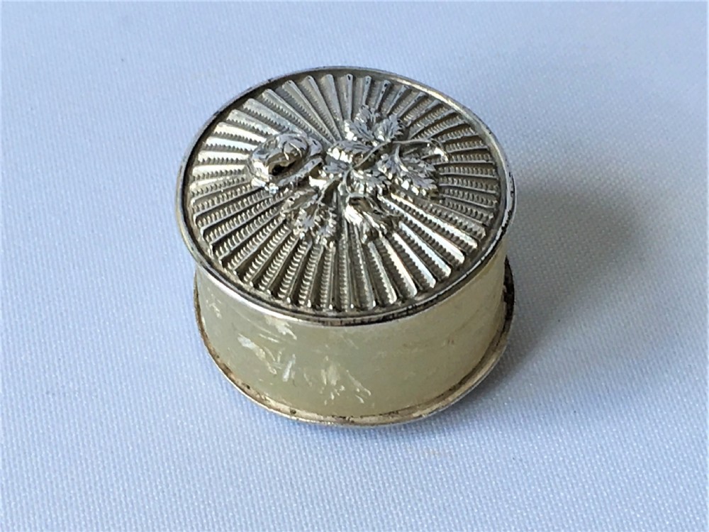 A rare Georgian silver cotton waxer
