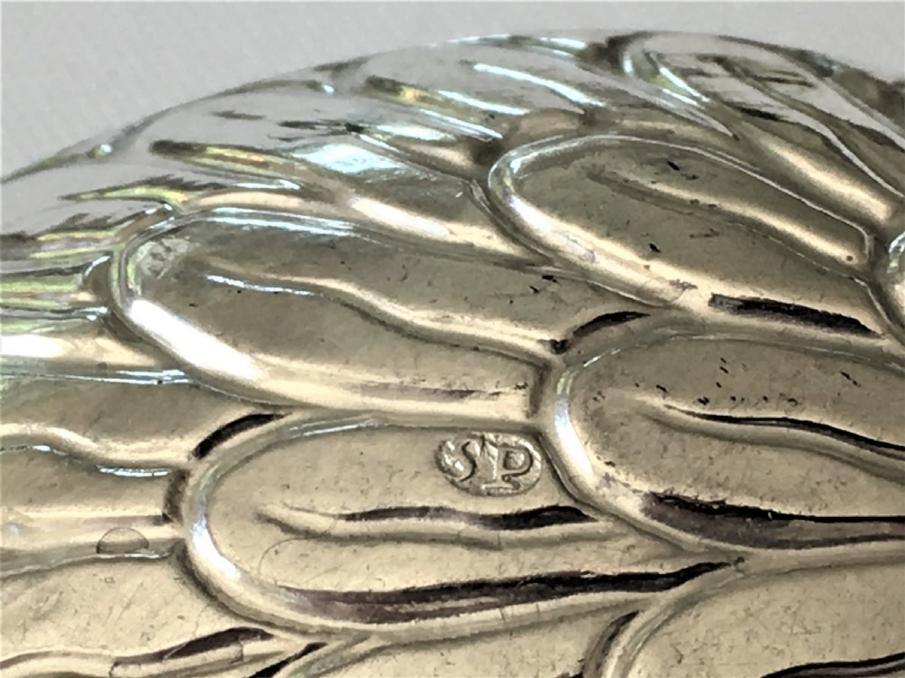 A gorgeous Georgian silver 'leaf' caddy spoon View VI