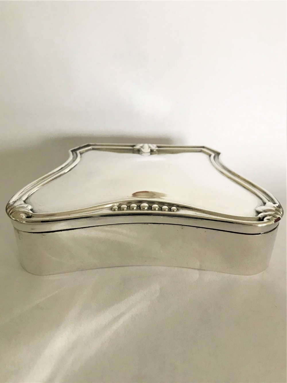 A handsome Edwardian silver trinket box View II