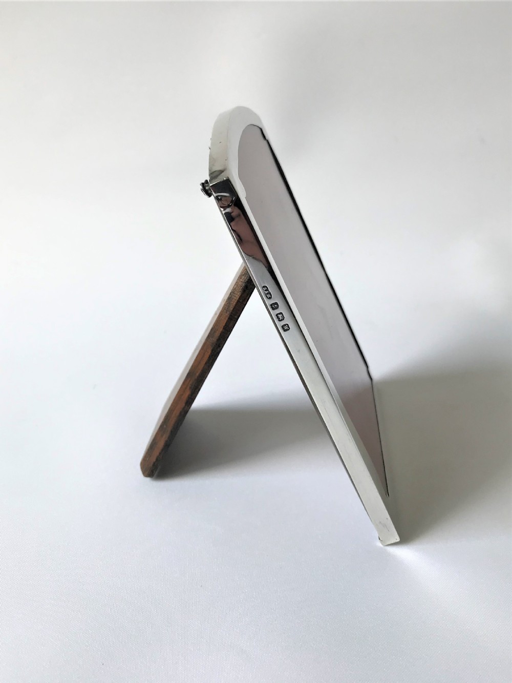 A small Arts & Crafts silver photo frame View II
