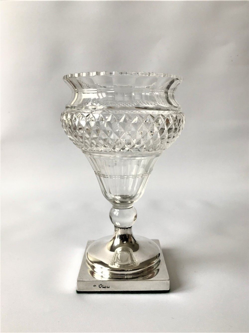 A fabulous William Comyns silver & glass rose bowl View VI