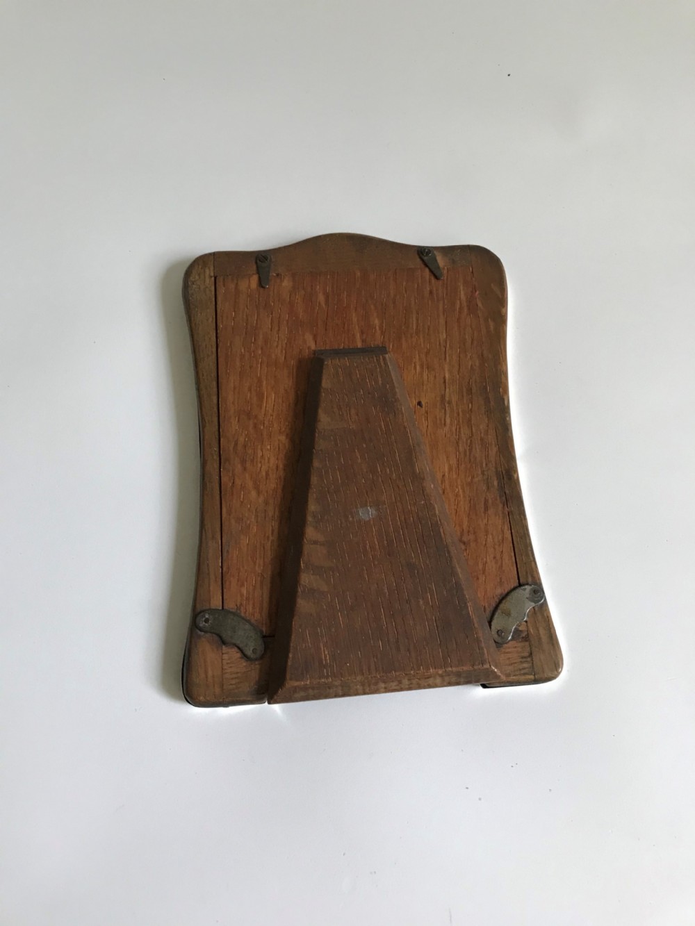 A stylish and elegant silver photo frame View IV