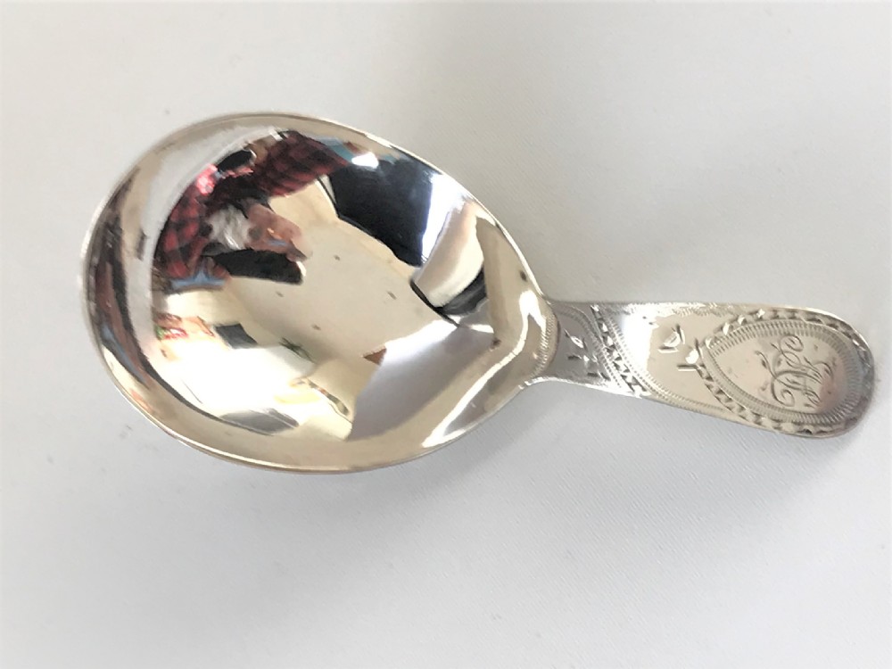 A lovely 18th Century silver caddy spoon