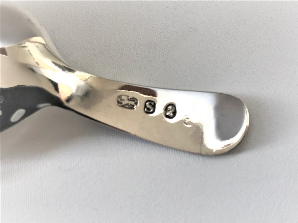 A lovely 18th Century silver caddy spoon View IV