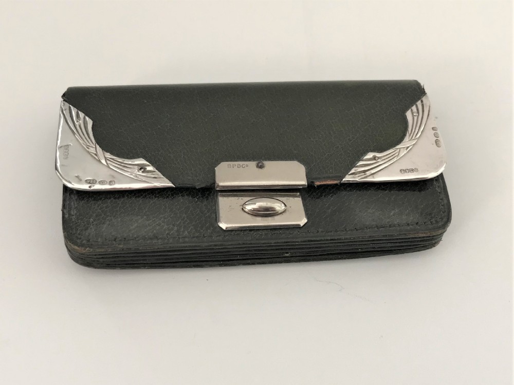 An Art Nouveau Edwardian silver mounted purse