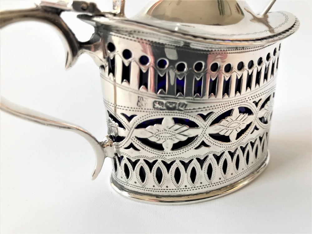 A lovely Chester silver mustard pot & spoon View VI