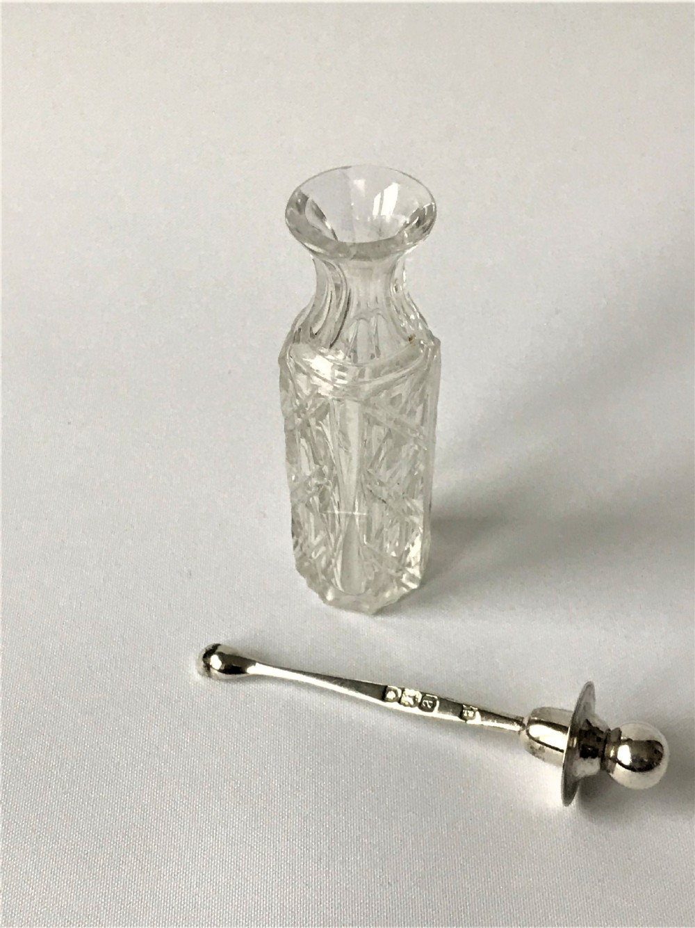 A rare Victorian silver mounted cayenne bottle View III